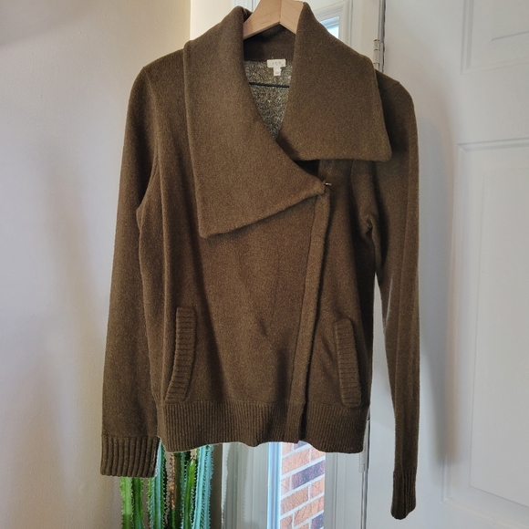 J. Crew Sweaters - J. Crew 100% Lambs Wool Zip-Up Collared Forest Green Sweater, Size L Outdoor Ski